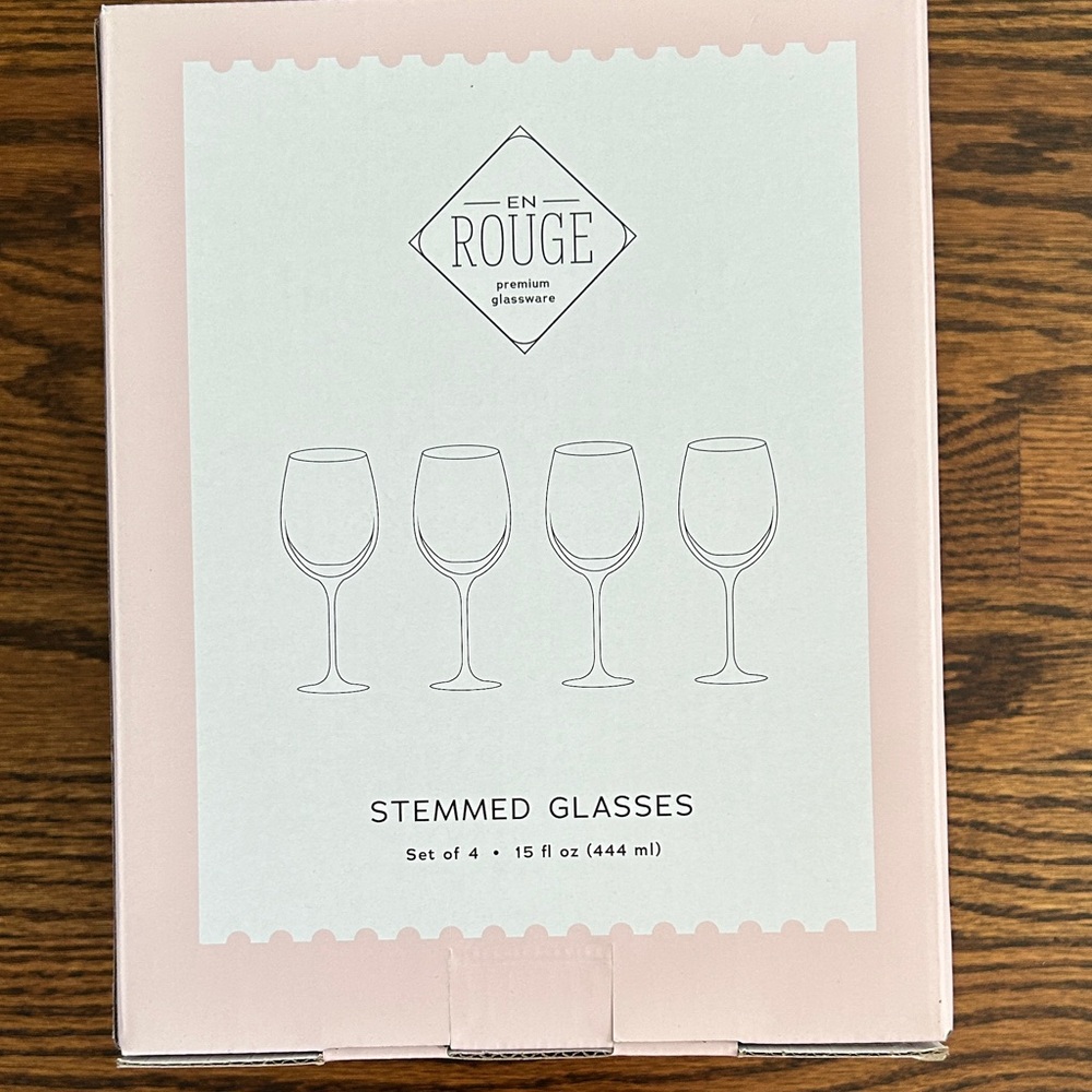 En Rouge Helium Pink Stemmed Glass Set of 4 - Picture 3 of 3